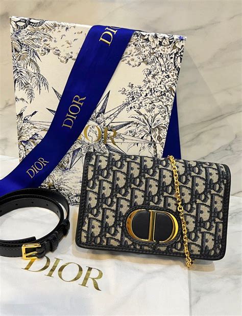 dior 30 montaigne 2 in 1|Dior 30 montaigne wallet.